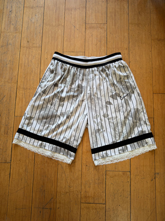 ROSE GRAPHIC SHORTS