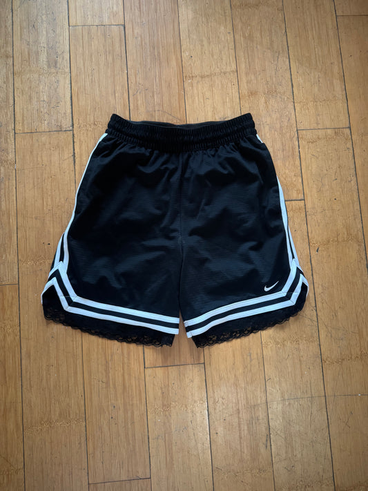 BLACK & WHITE PIPED BASKETBALL SHORTS