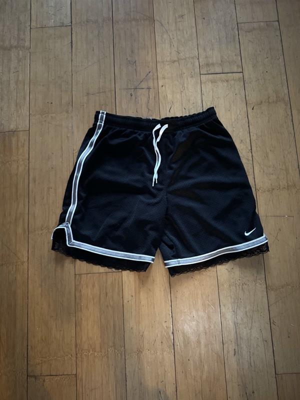 BLACK WITH METALLIC LINING BASKETBALL SHORTS